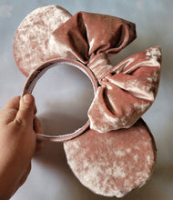 Load image into Gallery viewer, Velvet ears with puffy bow
