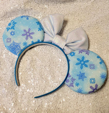 Load image into Gallery viewer, Snowflake glitter ears
